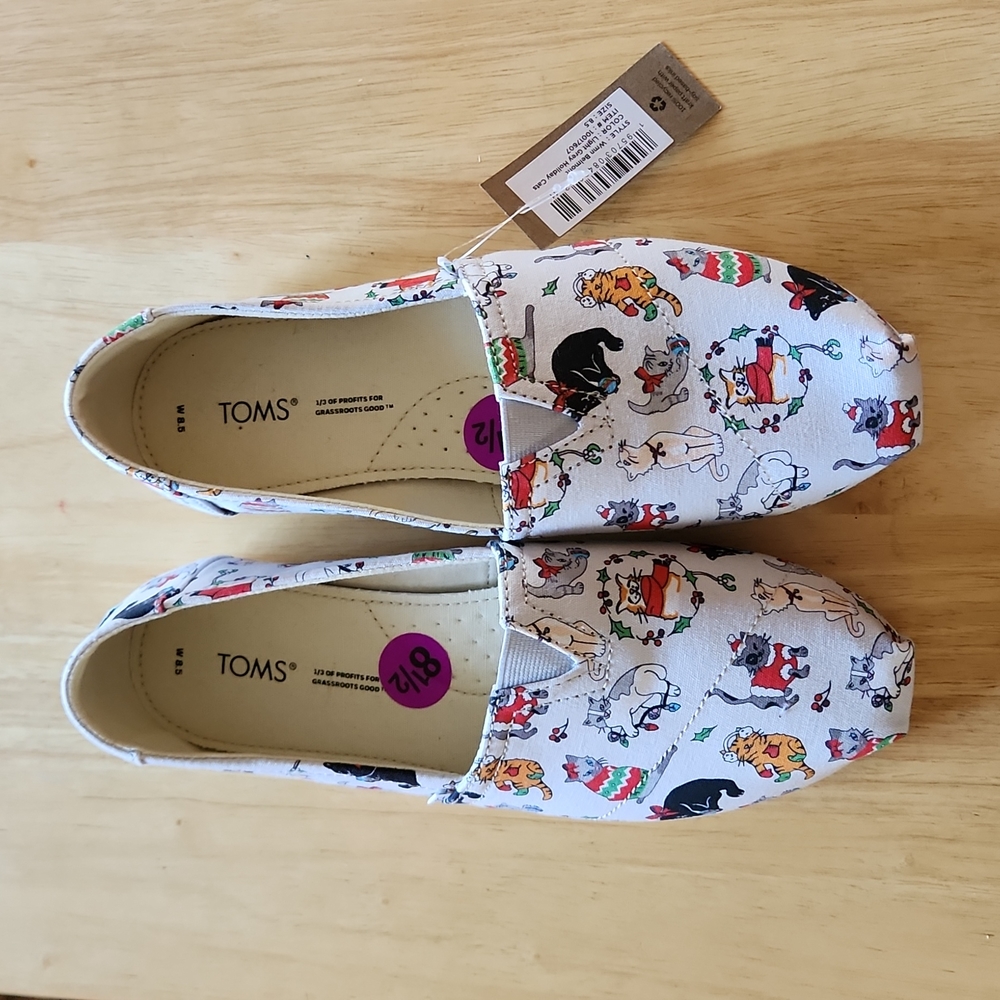 Tom's Holiday Cats NWT shoes